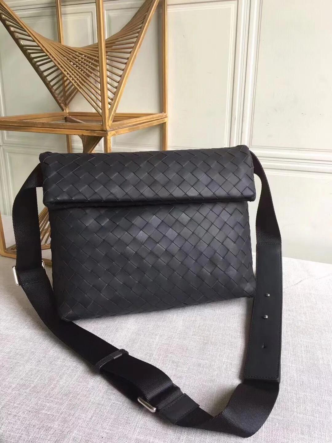 All categories 💚 Top version men’s bags 💚 BV 2024 new BV crossbody bag